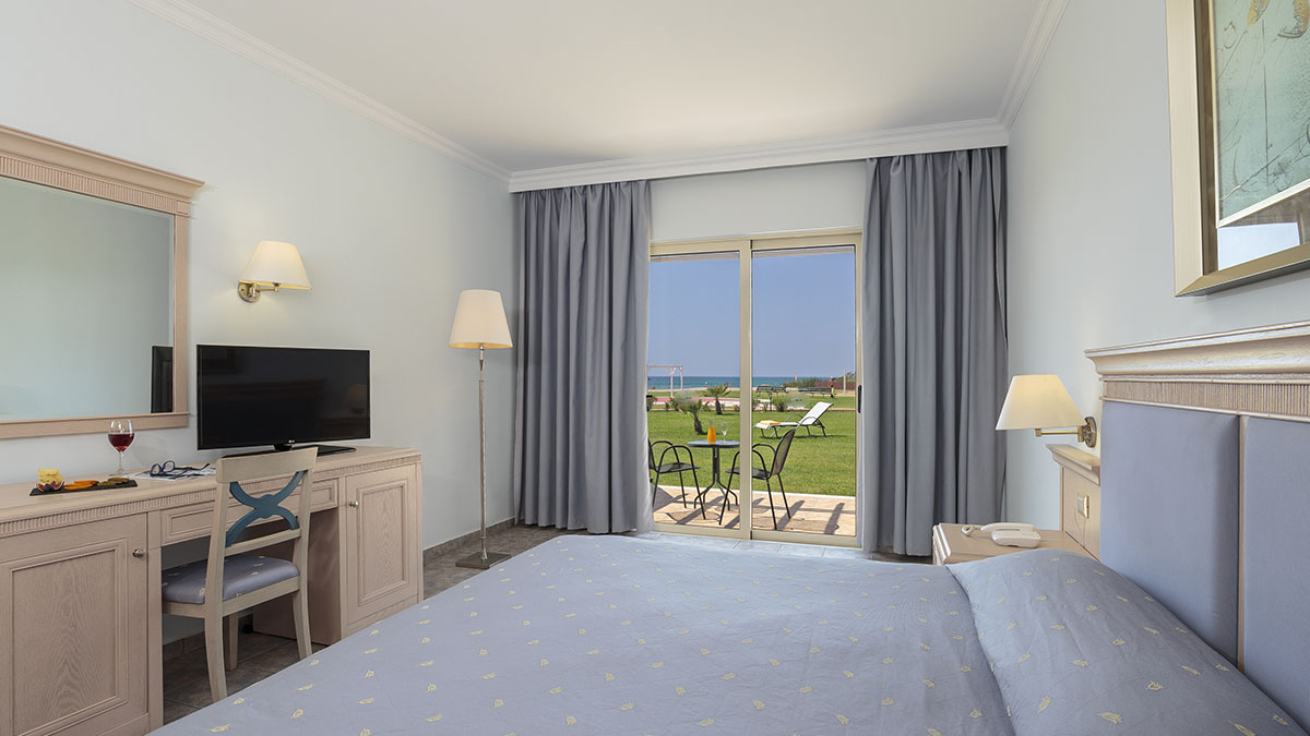 Family Superior Room Beach Front